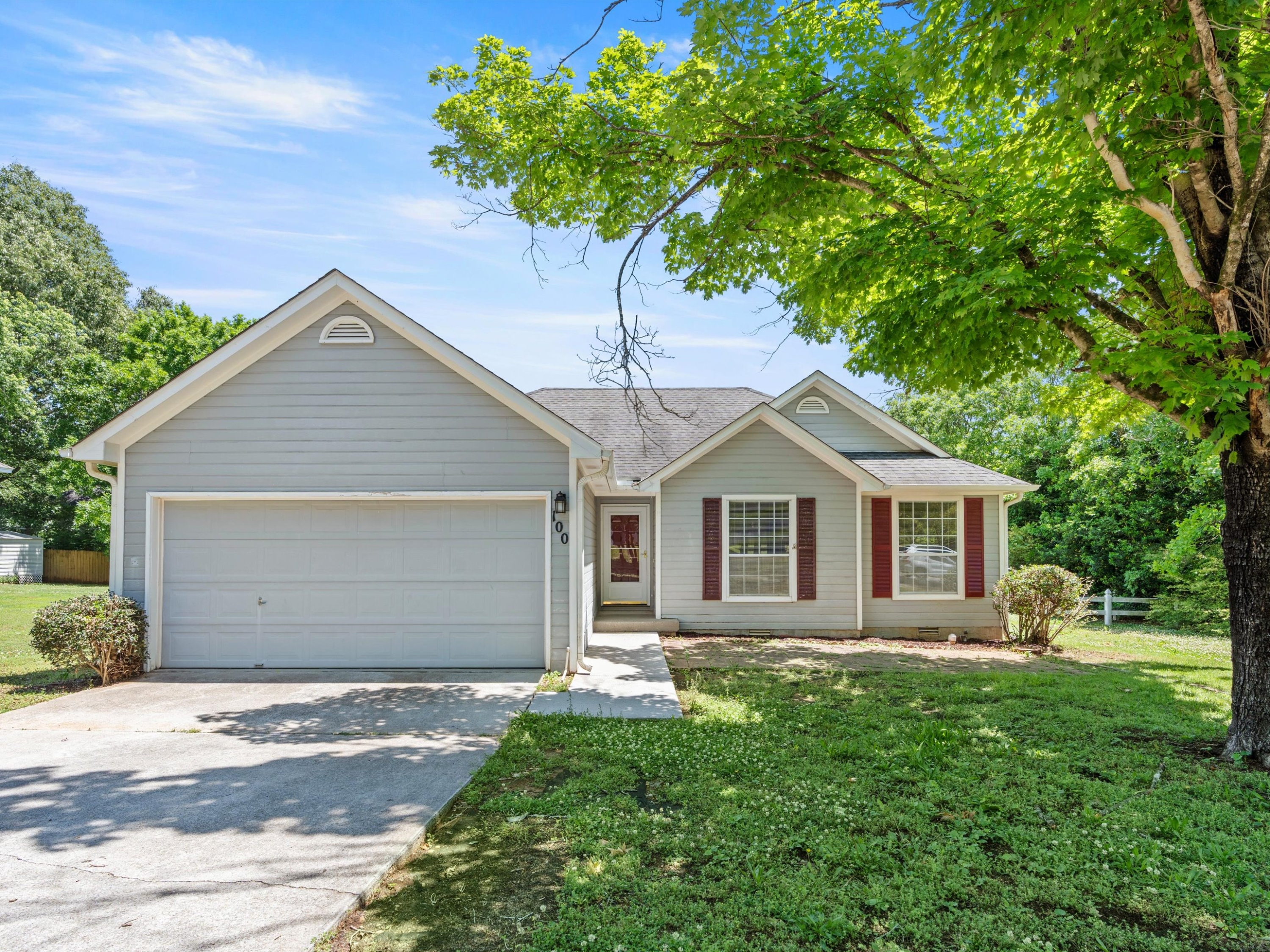 100 River Oaks Drive